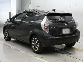 TOYOTA AQUA 2014 Image 6