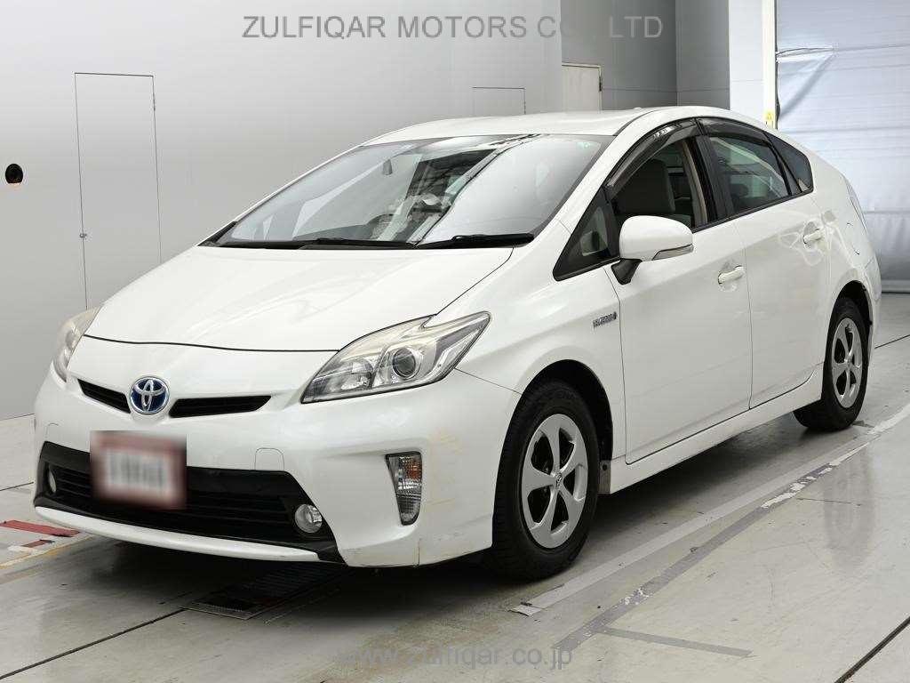 TOYOTA PRIUS 2015 Image 1