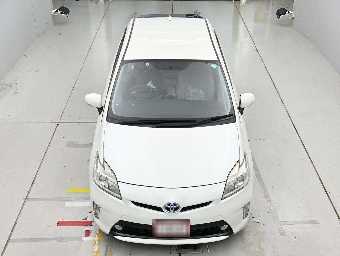 TOYOTA PRIUS 2015 Image 7