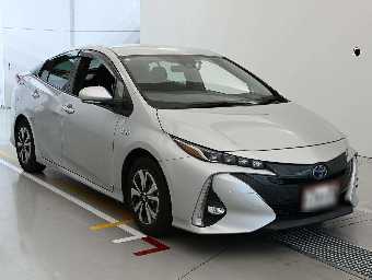 TOYOTA PRIUS PHV 2021 Image 5