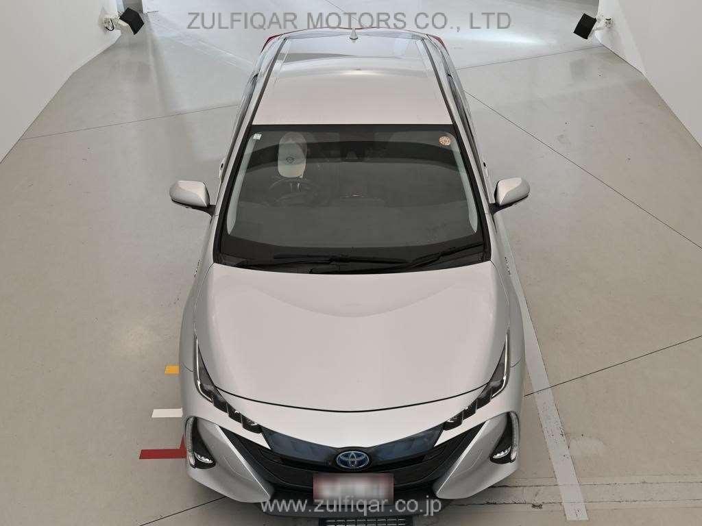 TOYOTA PRIUS PHV 2021 Image 7
