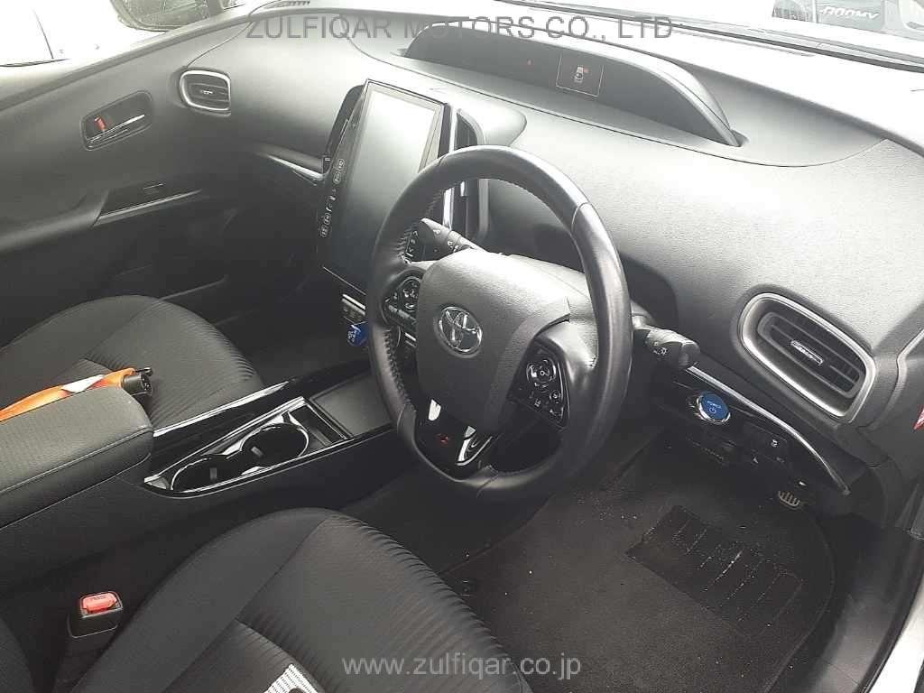 TOYOTA PRIUS PHV 2021 Image 9