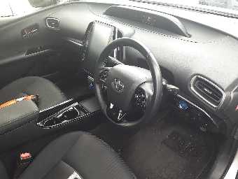 TOYOTA PRIUS PHV 2021 Image 9