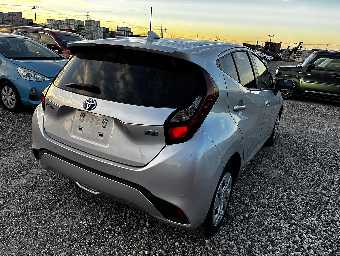 TOYOTA AQUA 2022 Image 3