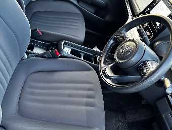 TOYOTA AQUA 2022 Image 8