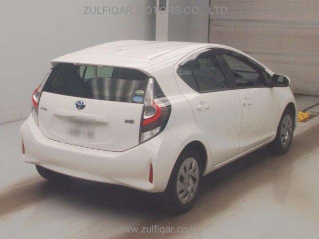TOYOTA AQUA 2021 Image 2