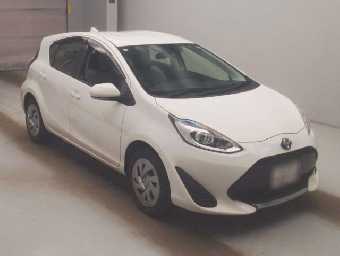 TOYOTA AQUA 2021 Image 3