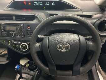 TOYOTA AQUA 2021 Image 6