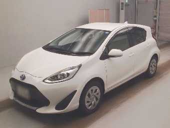 TOYOTA AQUA 2021 Image 1
