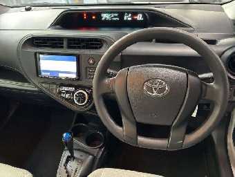 TOYOTA AQUA 2021 Image 6