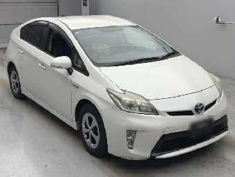 TOYOTA PRIUS 2015 Image 3