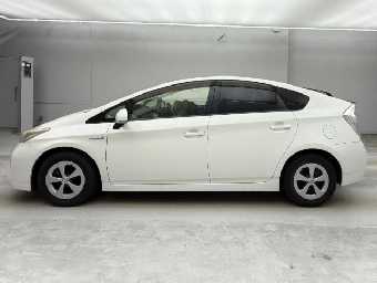 TOYOTA PRIUS 2015 Image 5