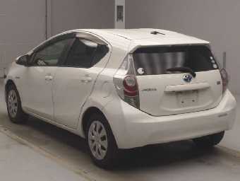 TOYOTA AQUA 2014 Image 4