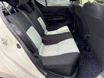 TOYOTA AQUA 2014 Image 7