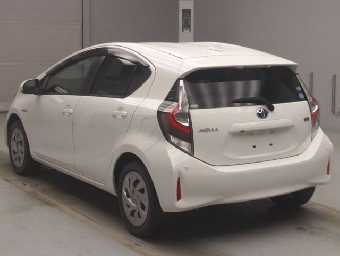 TOYOTA AQUA 2019 Image 4