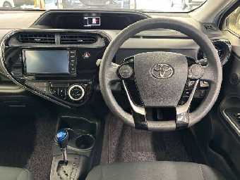 TOYOTA AQUA 2019 Image 6
