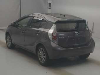 TOYOTA AQUA 2014 Image 4