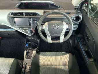 TOYOTA AQUA 2014 Image 7