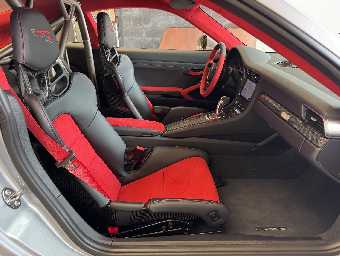 PORSCHE 911 2019 Image 14