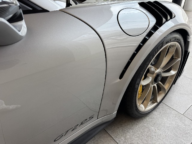 PORSCHE 911 2019 Image 33