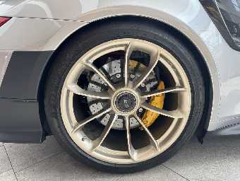 PORSCHE 911 2019 Image 31