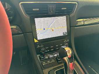 PORSCHE 911 2019 Image 36