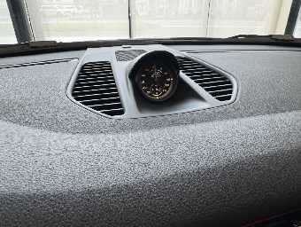 PORSCHE 911 2019 Image 39