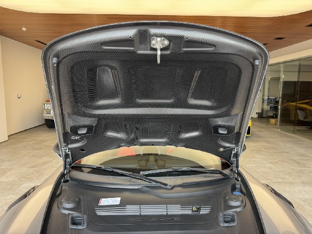 PORSCHE 911 2019 Image 49