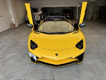 LAMBORGHINI AVENTADOR 2016 Image 2