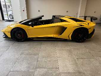 LAMBORGHINI AVENTADOR 2016 Image 16