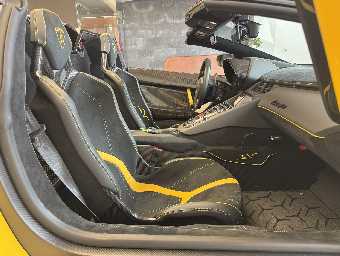 LAMBORGHINI AVENTADOR 2016 Image 23