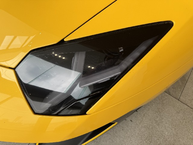 LAMBORGHINI AVENTADOR 2016 Image 32