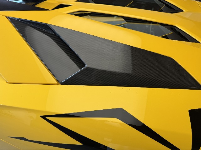 LAMBORGHINI AVENTADOR 2016 Image 38