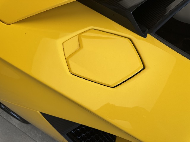 LAMBORGHINI AVENTADOR 2016 Image 46