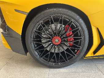 LAMBORGHINI AVENTADOR 2016 Image 45