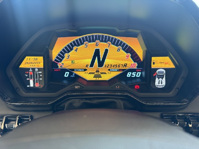 LAMBORGHINI AVENTADOR 2016 Image 58