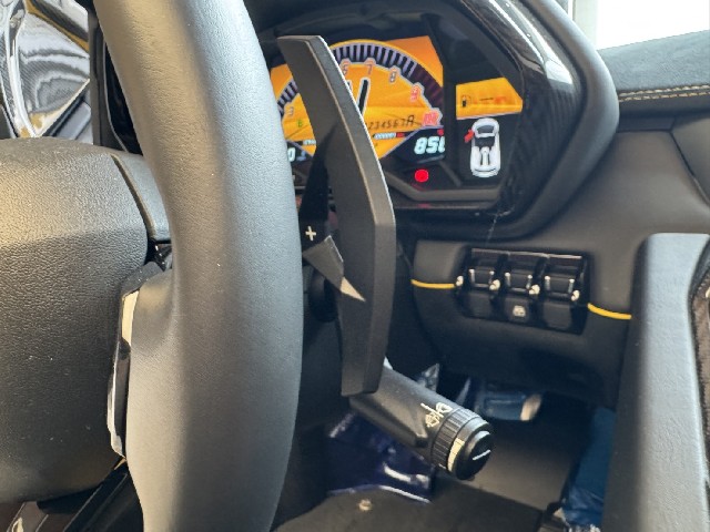 LAMBORGHINI AVENTADOR 2016 Image 60