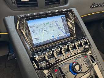 LAMBORGHINI AVENTADOR 2016 Image 57