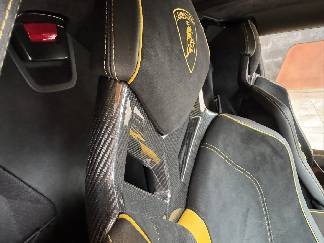 LAMBORGHINI AVENTADOR 2016 Image 66