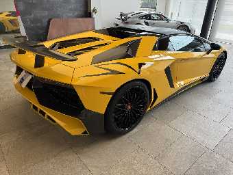 LAMBORGHINI AVENTADOR 2016 Image 76