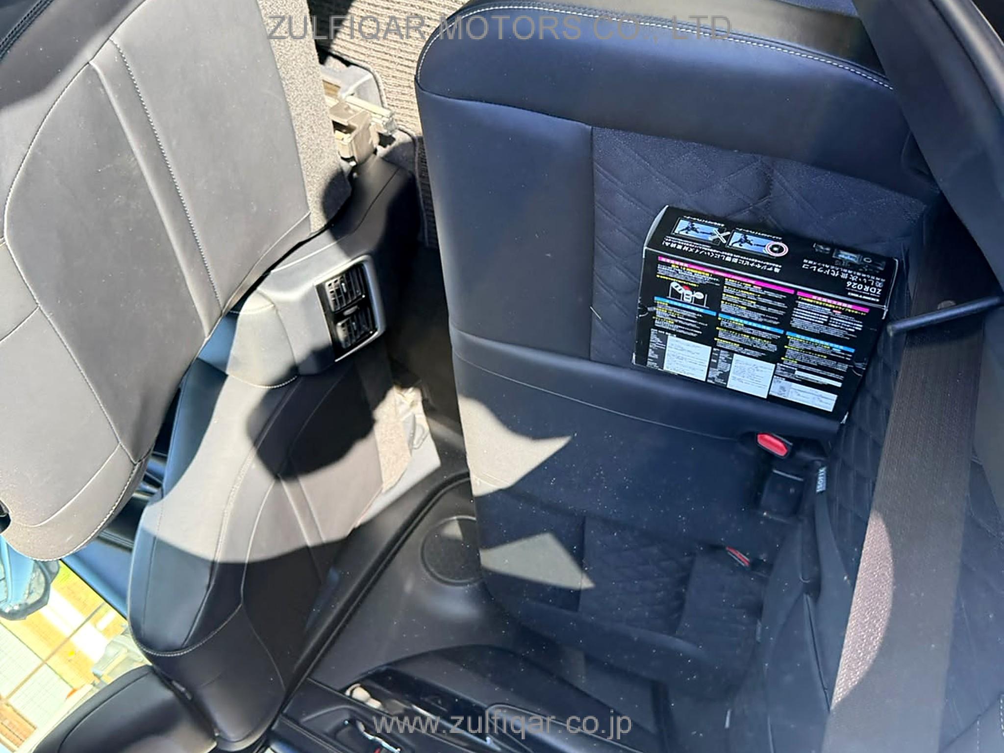 TOYOTA HARRIER 2020 Image 11