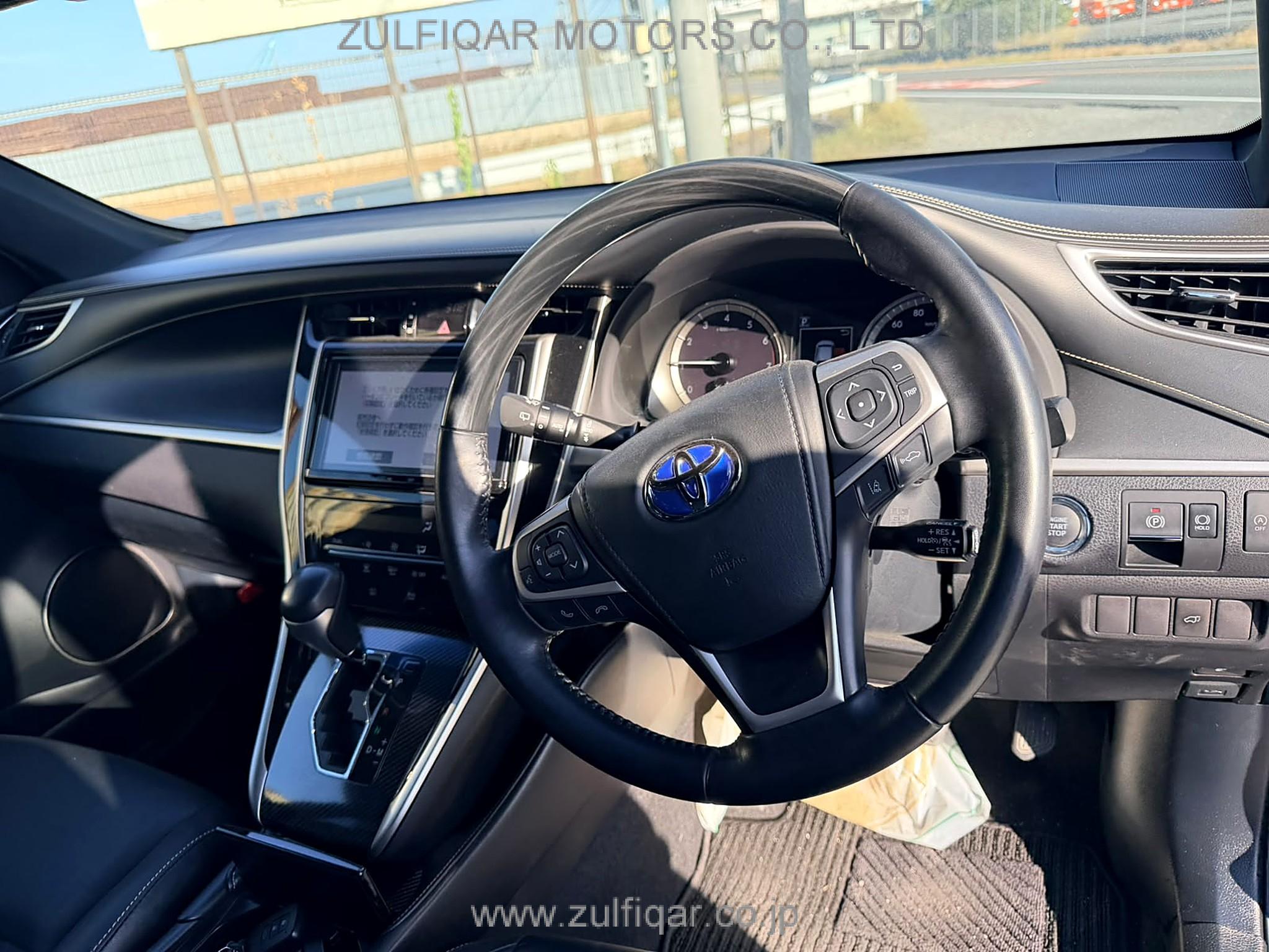TOYOTA HARRIER 2020 Image 9