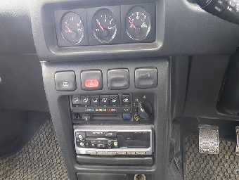 NISSAN PULSAR 1990 Image 8