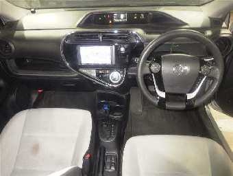 TOYOTA AQUA 2021 Image 4
