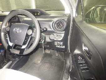 TOYOTA AQUA 2021 Image 7