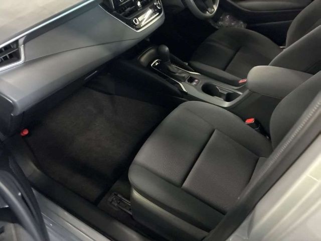 TOYOTA COROLLA TOURING 2020 Image 19