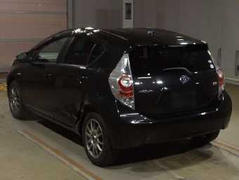TOYOTA AQUA 2014 Image 4