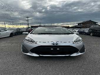 TOYOTA AQUA 2021 Image 2
