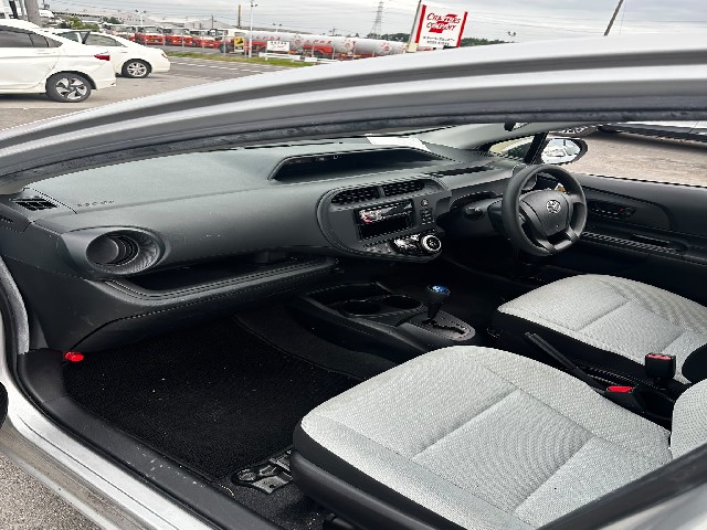 TOYOTA AQUA 2021 Image 21