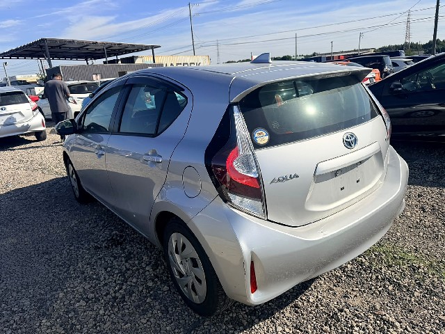 TOYOTA AQUA 2021 Image 26